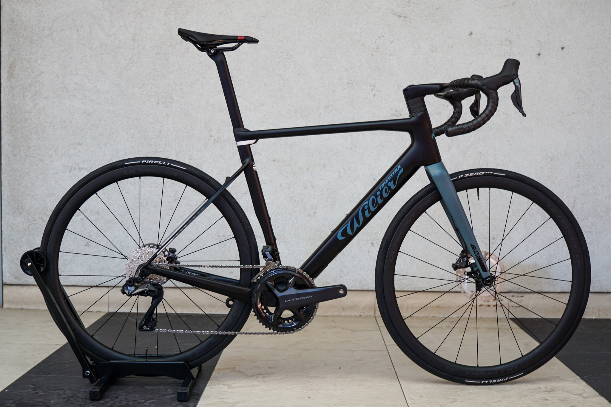 Wilier RAVE SLR Disc + ULTEGRA Di2 + C36 black L