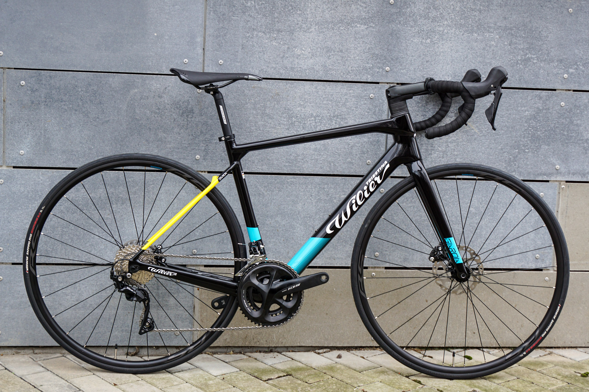 Wilier GARDA Disc+ Shimano 105 +RS171 Astana M