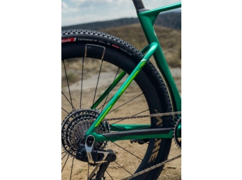 Wilier RAVE ID2 SRAM FORCE XPLR AXS E1 1x13S 	MICHE AERO GRAFF CARBON 48 Pixel GREEN