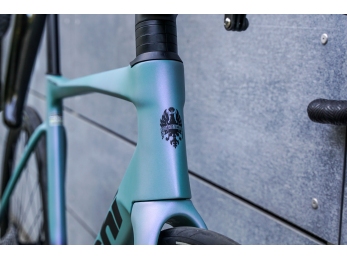 Bianchi Specialissima PRO SRAM FORCE AXS D2 - karbon kola Palladium Iridium 33 2025