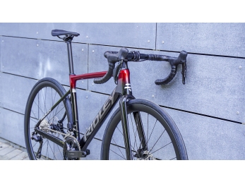 Ridley FALCN Shimano 105 Di2, UD Carbon + Candy Red Metallic + Silver S 54cm
