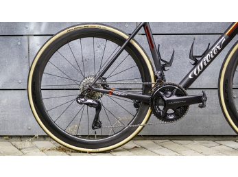 Testovací flotila Wilier VERTICALE SLR+Ultegra Di2 2x12+KLEOS 36 black M
