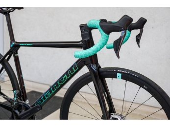 Bianchi Specialissima Disc Ultegra Di2 12sp Black 55cm 2023