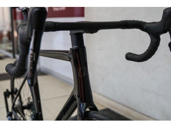 ISAAC Boson Disc Black  Shimano 105 Di2 DT SWISS P1800 velikost XL