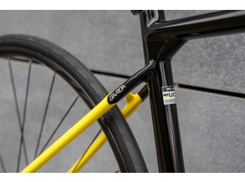 Wilier GARDA Disc+ Shimano 105 +RS171 Astana M