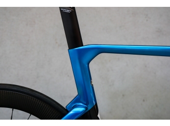 kolo TURBINE ULTEGRA Di2 Disc+COMETE Azzuro