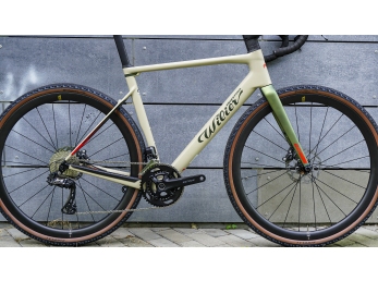 Wilier RAVE SLR Disc + GRX Di2 2x11 + GRAFF sand L