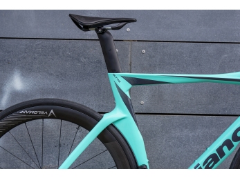 Bianchi Oltre Disc 105 Di2 12sp Celeste 20243