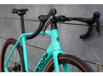 Bianchi Impulso PRO Shimano GRX 820 DISC 2X12S CELESTE 2026