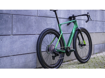 Wilier RAVE ID2 SRAM FORCE XPLR AXS E1 1x13S 	MICHE AERO GRAFF CARBON 48 Pixel GREEN