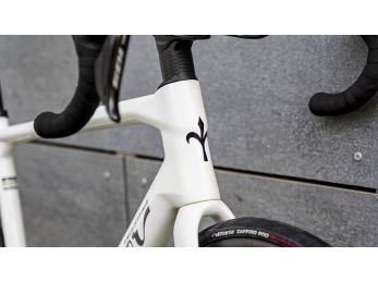 Wilier GARDA Shimano 105 Di2 +Miche SWR 40 Carbon White Black XL