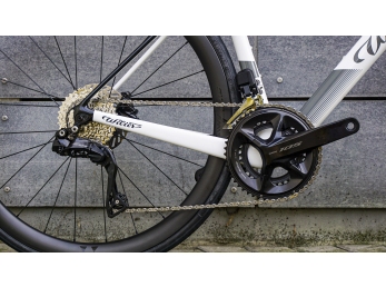Wilier GARDA Shimano 105 Di2 +Miche SWR 40 Carbon White Black XL