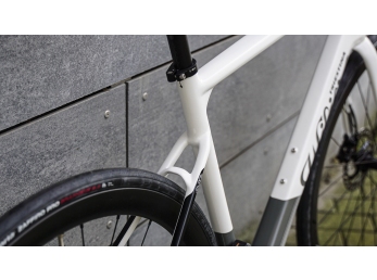 Wilier GARDA Shimano 105 Di2 +Miche SWR 40 Carbon White Black XL