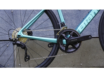Bianchi Sprint Shimano 105 mech.12sp Disc Metallic Celeste 2026