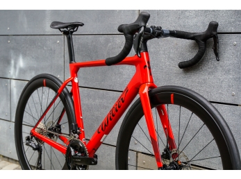 Wilier FILANTE SL Disc + 105 Di2 + NDR50 RED M