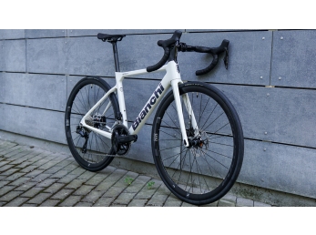 Bianchi Sprint Shimano 105 mech.12sp  Disc Light Grey/Graphite Full Glossy 2025