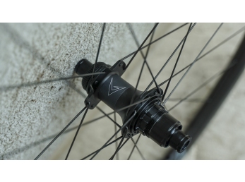 Karbonová kola Velomann Paladium 33mm / Shimano