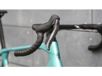 Bianchi Specialissima PRO Ultegra Di2 + WATT - karbon kola Palladium 33 2025