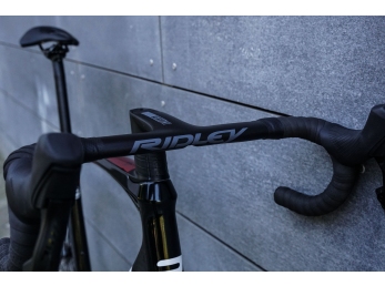 Ridley Fenix SLiC Sram Rival AXS Black-Red, vel.M-57cm