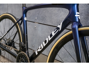 Ridley Fenix SLiC  SRAM FORCE AXS D2 BLUE RADIANT 2024