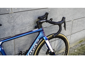 Testovací flotila Wilier FILANTE SLR + Ultegra Di2 + KLEOSRD50 Azzurro M