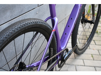 Wilier RAVE ID2 SRAM RIVAL XPLR AXS E1 1x13S MICHE GRAFF XL Neon Purple