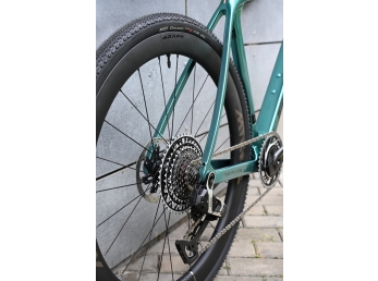 Bianchi Impulso RC SRAM RED XPLR - Officina Bianchi  Chromo Celeste velikost M