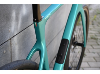 Bianchi INFINITO SHIMANO 105 12s Metallic Celeste – CK16 Full Satin