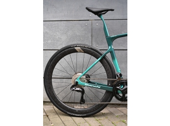 Bianchi INFINITO PRO PRO ULTEGRA Di2 Metallic Celeste / Dark turquoise - CK16