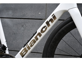 Bianchi INFINITO PRO ULTEGRA Di2 Metallic White / Chrome Full Glossy