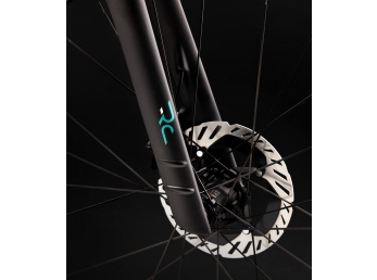 Bianchi Oltre RC Disc Carbon UD / Metallic Celeste – full MATT SRAM RED + WATT 50cm 2025