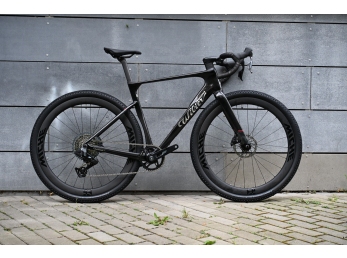 Wilier RAVE SLR ID2+RIVAL XPLR E1 1x13+Miche STERRATO 40  Glitch Black M