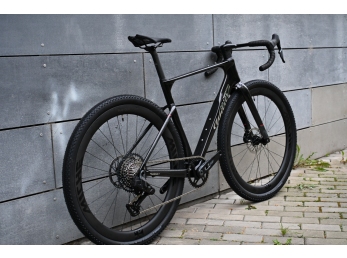 Wilier RAVE SLR ID2+RIVAL XPLR E1 1x13+Miche STERRATO 40  Glitch Black M