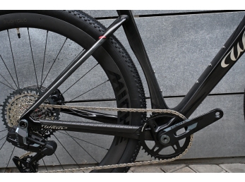 Wilier RAVE SLR ID2+RIVAL XPLR E1 1x13+Miche STERRATO 40  Glitch Black M