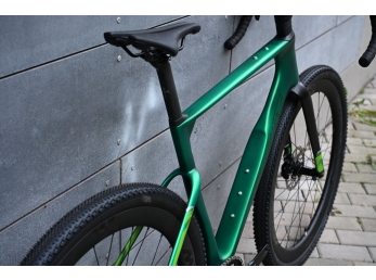 Wilier RAVE SLR ID2+RIVAL XPLR E1 1x13+Miche STERRATO Carbon Pixel Green vel L